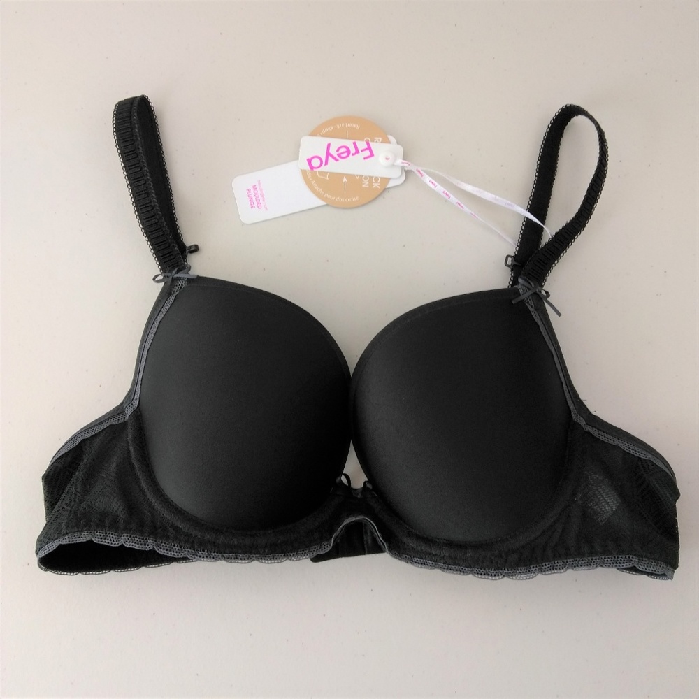 Freya 32C lightly lined moulded convertible bra